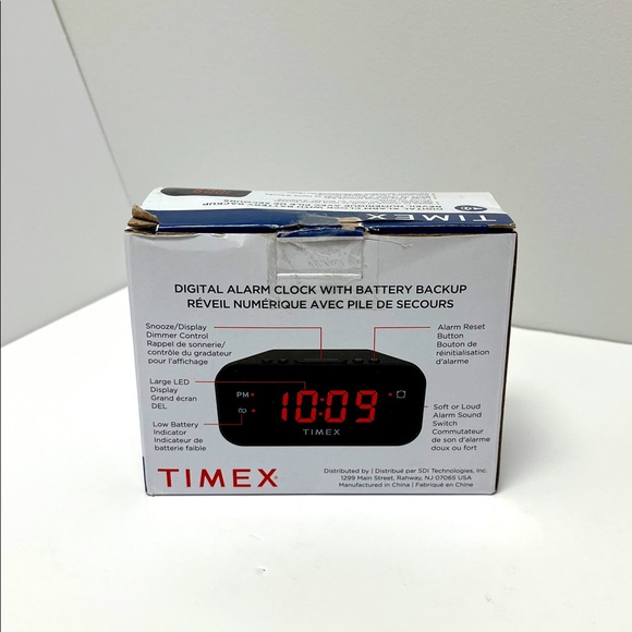 TIMEX Digital Alarm Clock - Picture 4 of 8